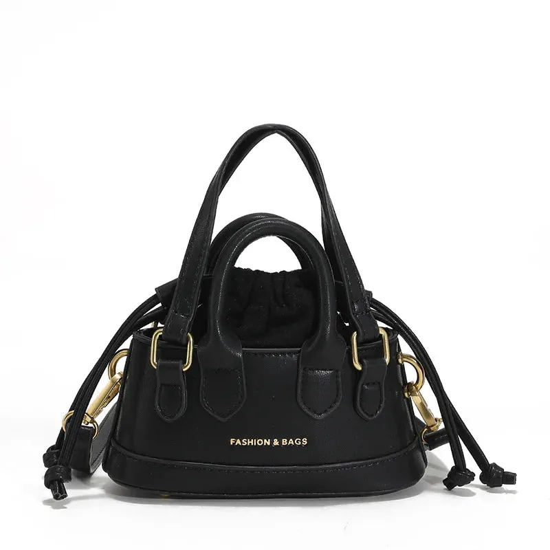 حقيبة يد نسائية من ماركة مشهورة حقائب يد نسائية محفظة وحقائب يد للنساءWomen's handbag from a famous brand, women's handbags, women's wallets and handbags