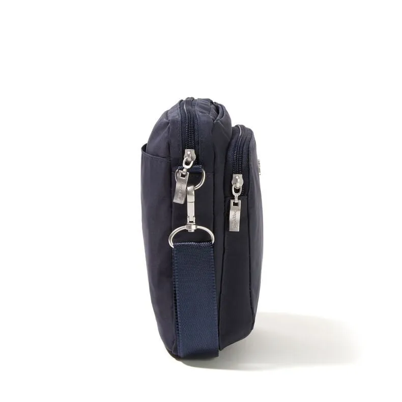 Baggallini Modern Everywhere Explorer Crossbody
