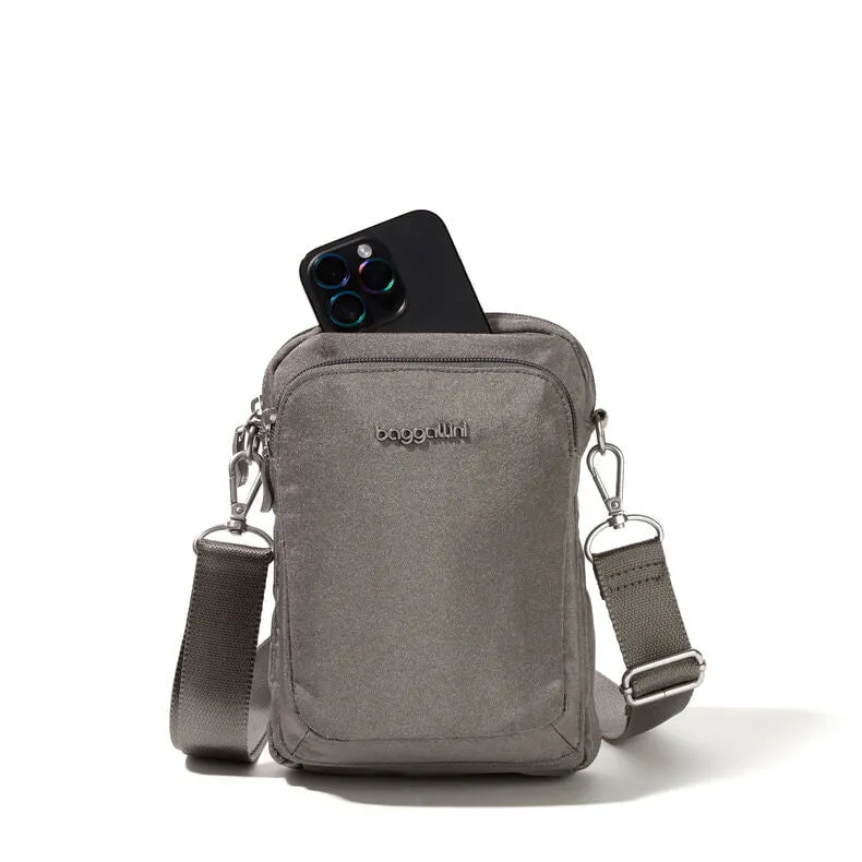 Baggallini Modern Everywhere Explorer Crossbody