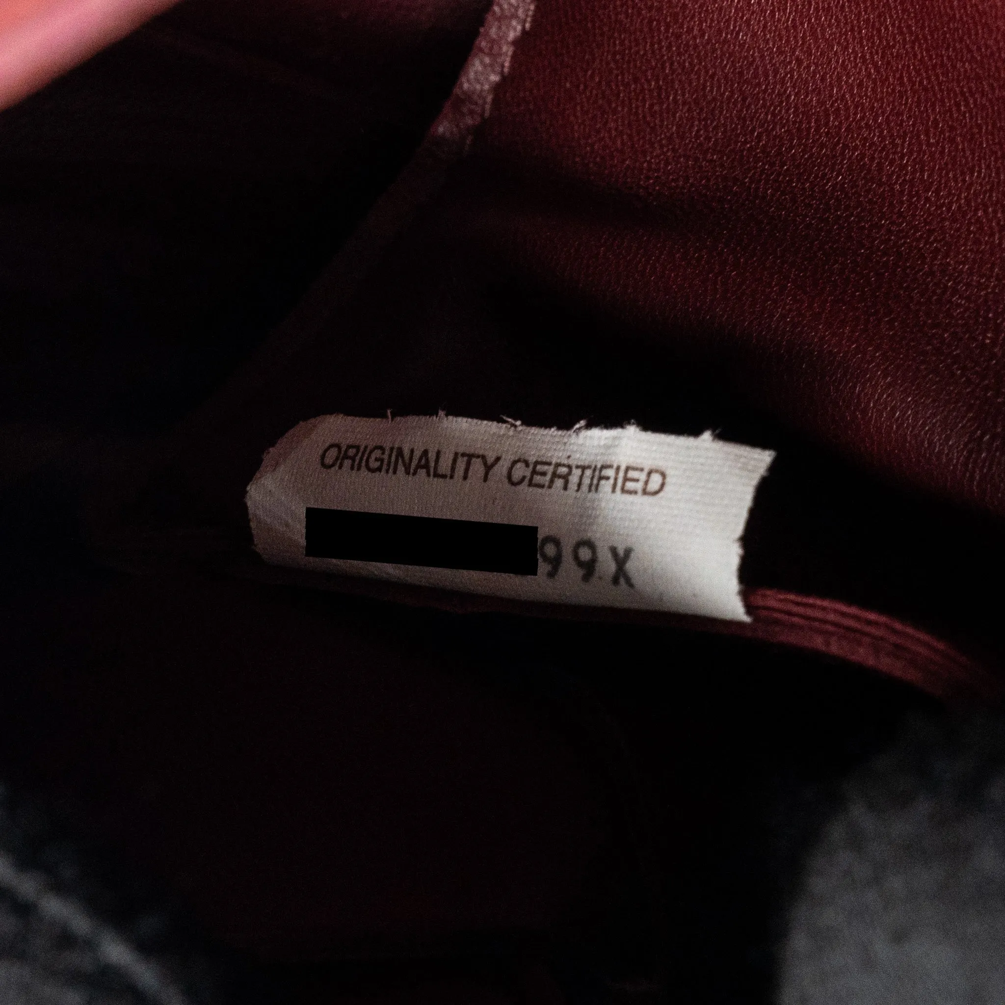 Bottega Veneta Classic Cassette Bag Lambskin Burgundy GHW
