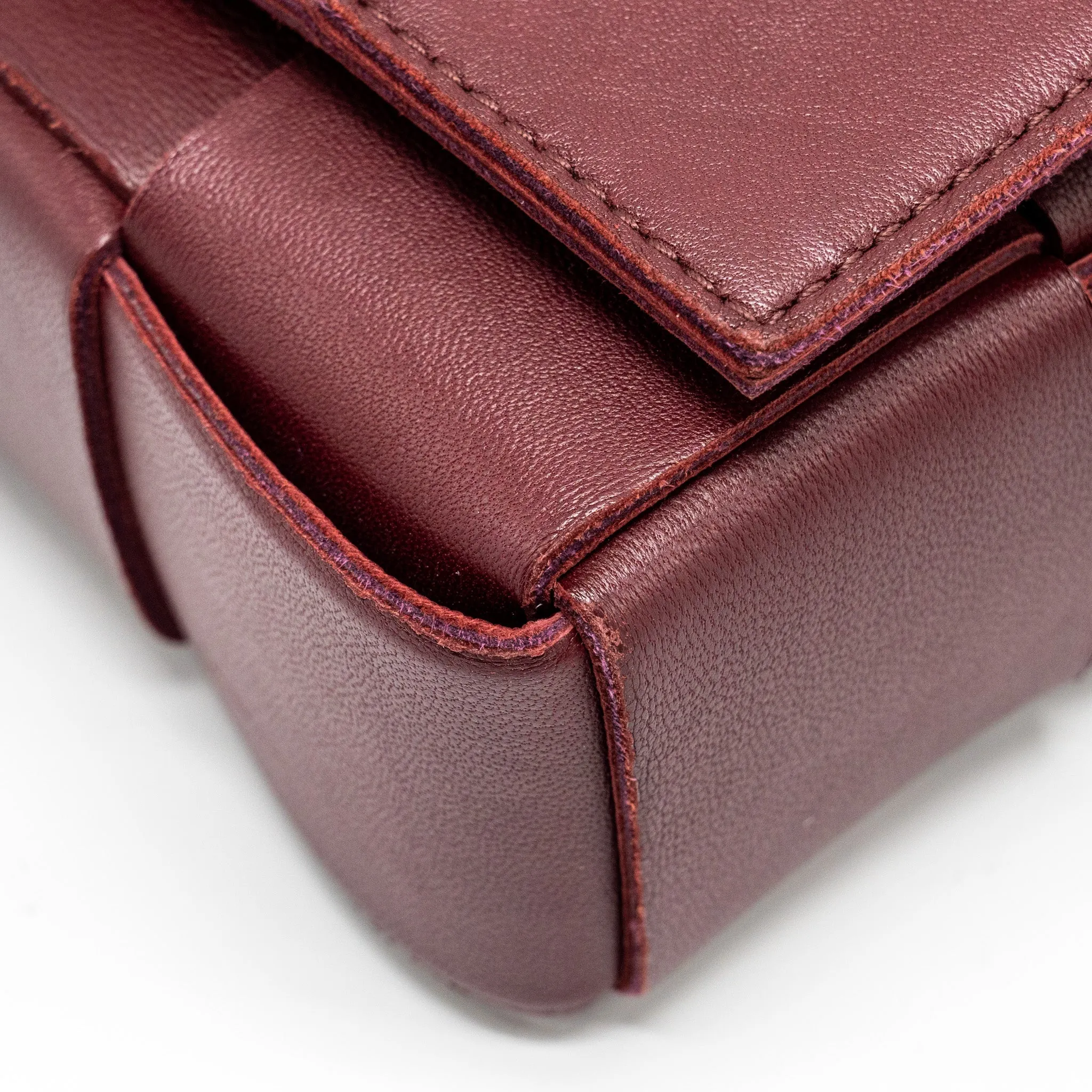 Bottega Veneta Classic Cassette Bag Lambskin Burgundy GHW