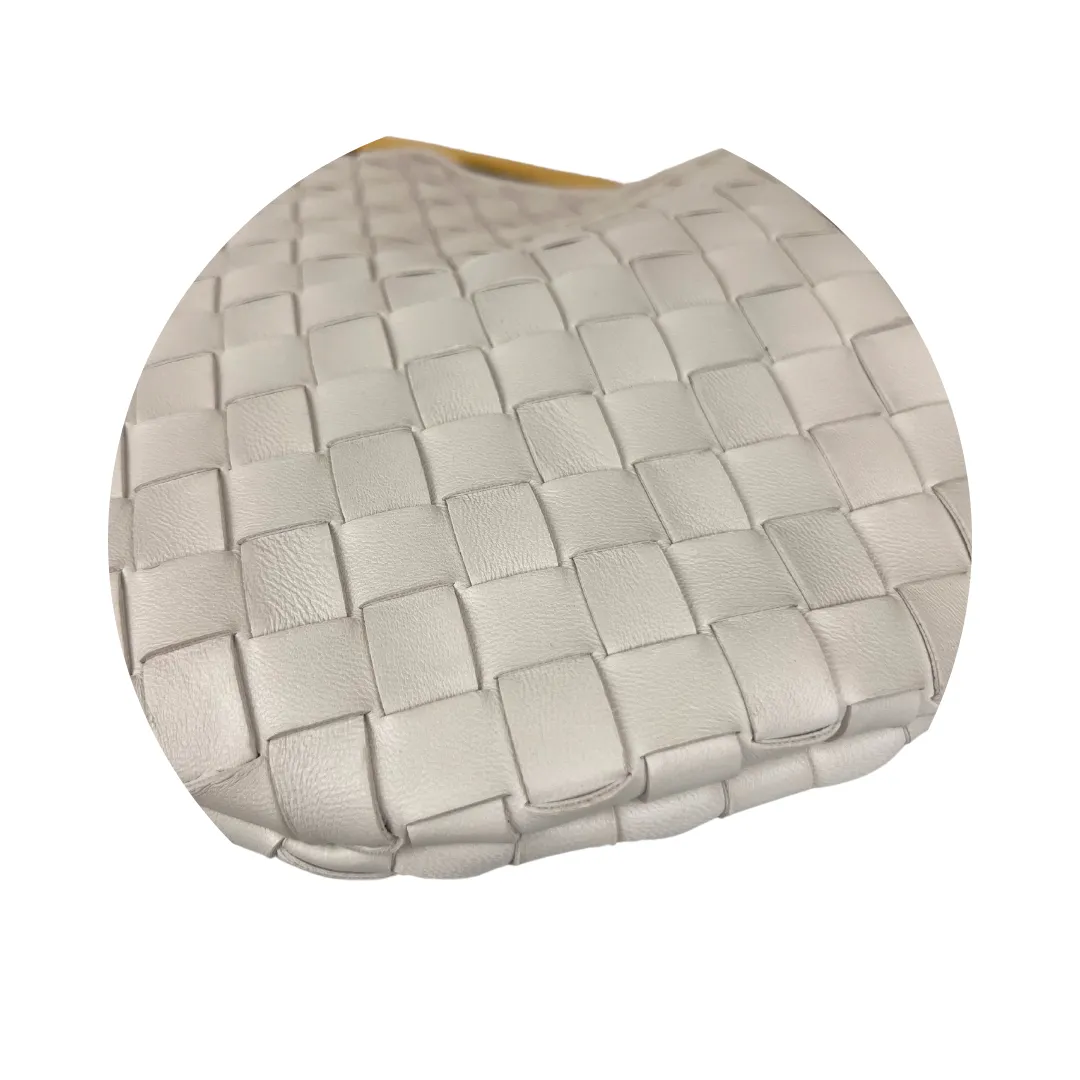 Bottega Veneta Classic Sardine - Chalk