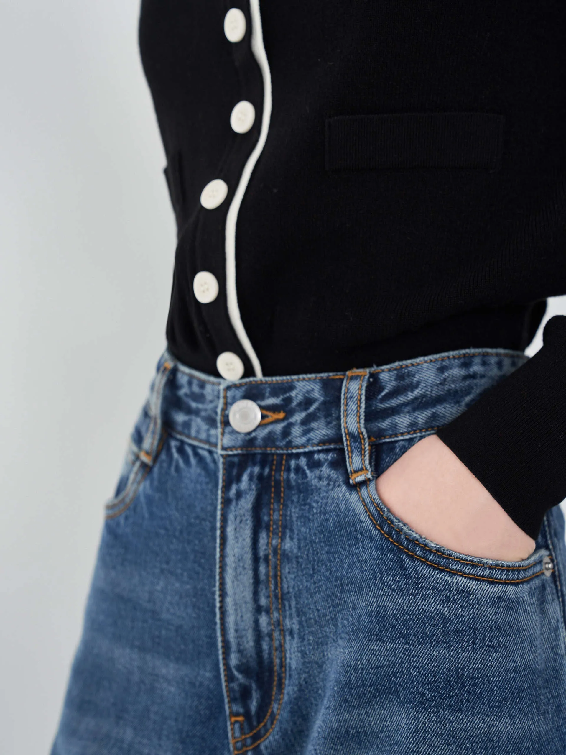 Contrast Placket Knitted Top