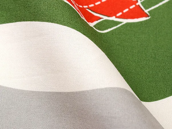 Furoshiki, Japanese Traditional Handkerchief Wrapping Cloth - Disaster Hood 15ways to tie pattern