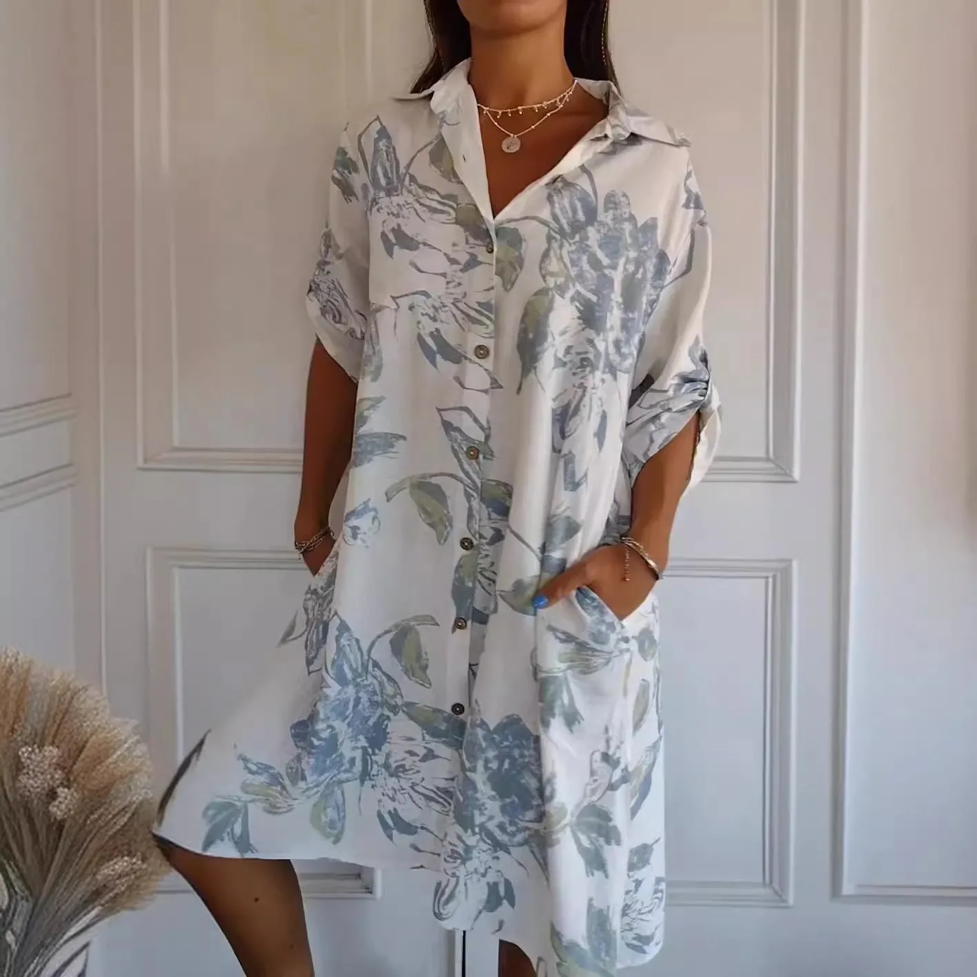 Joana- elegant button dress