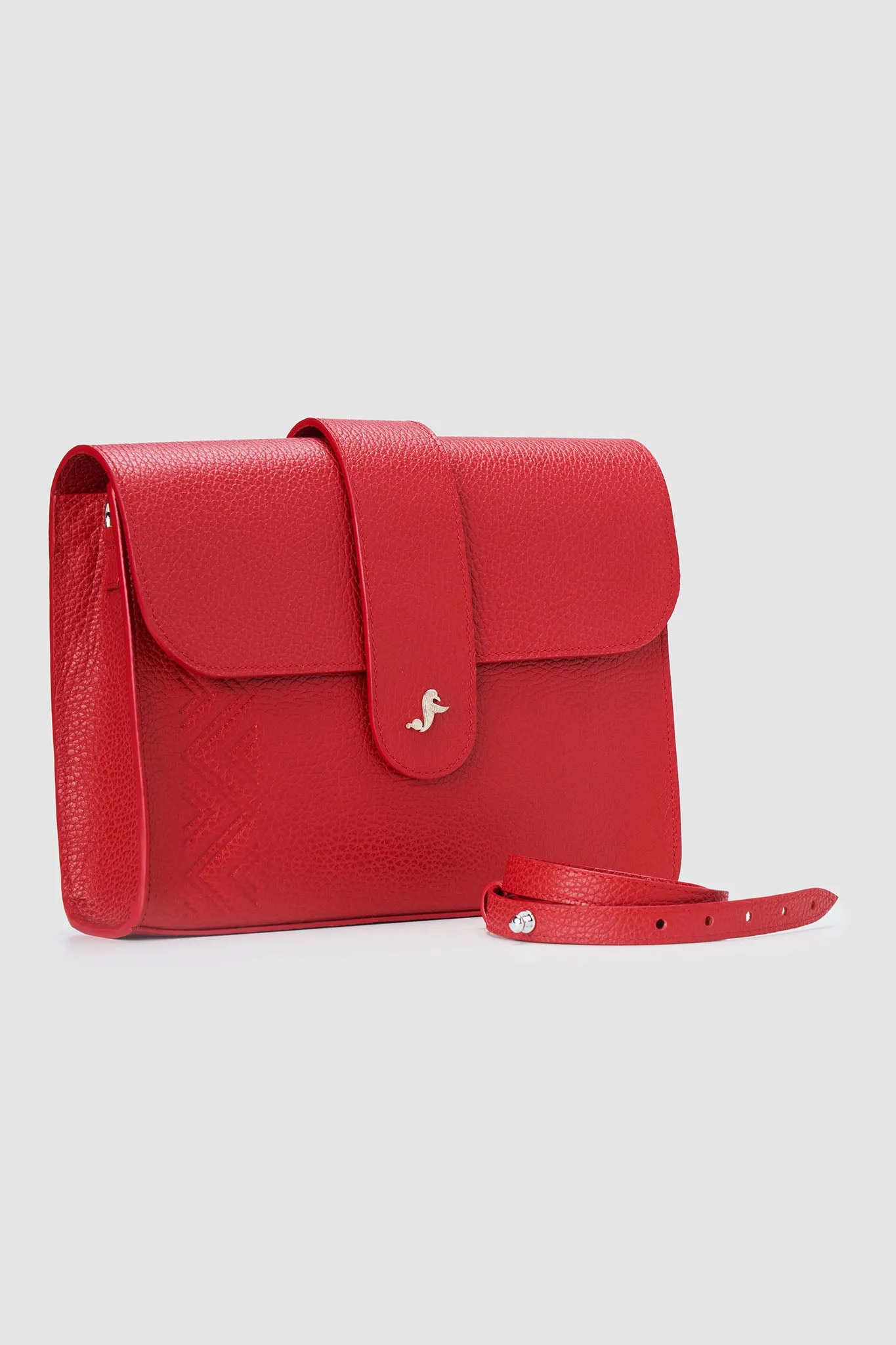 Kars leather clutch in red