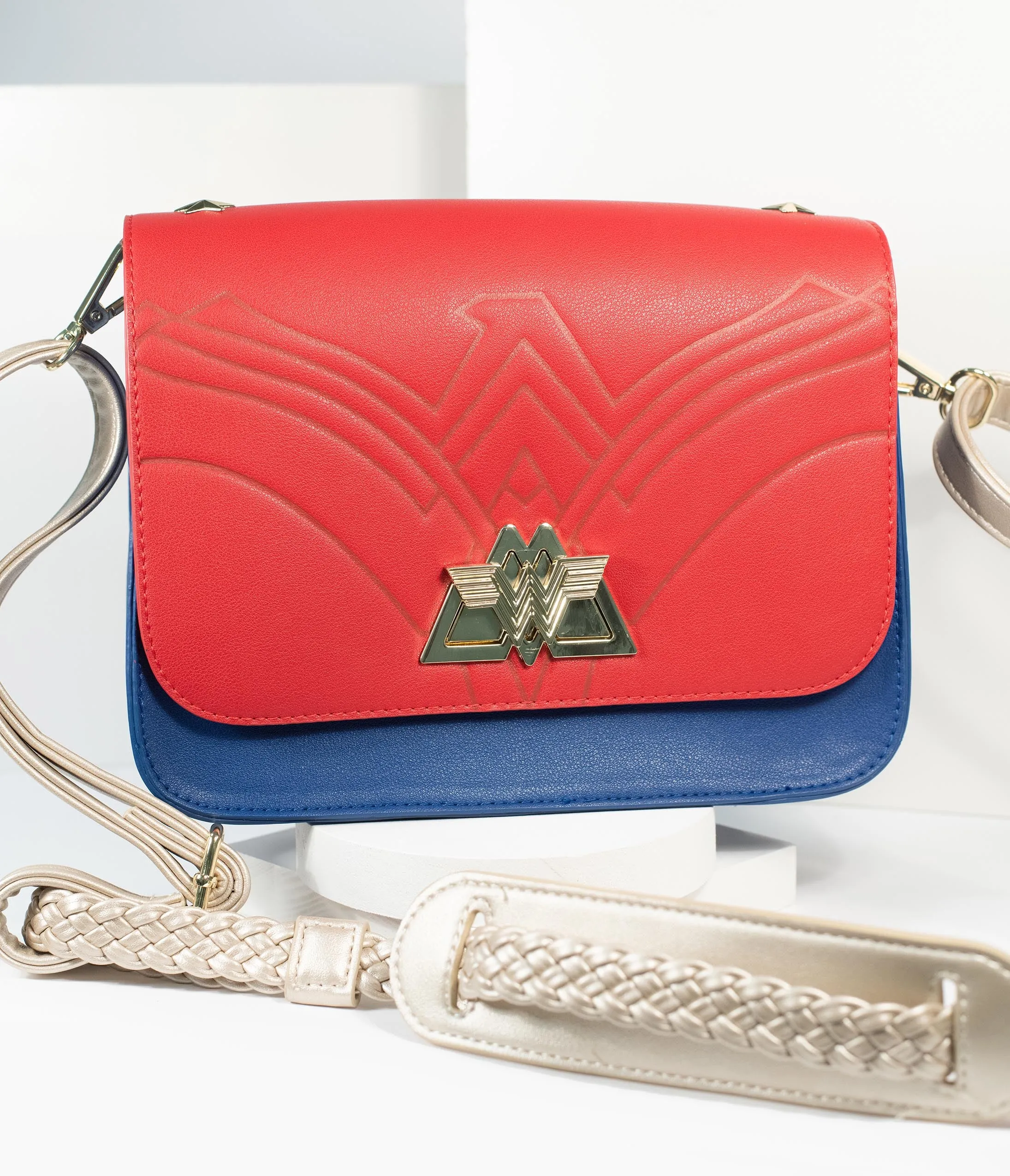 Loungefly Wonder Woman 1984 Eagle Crossbody