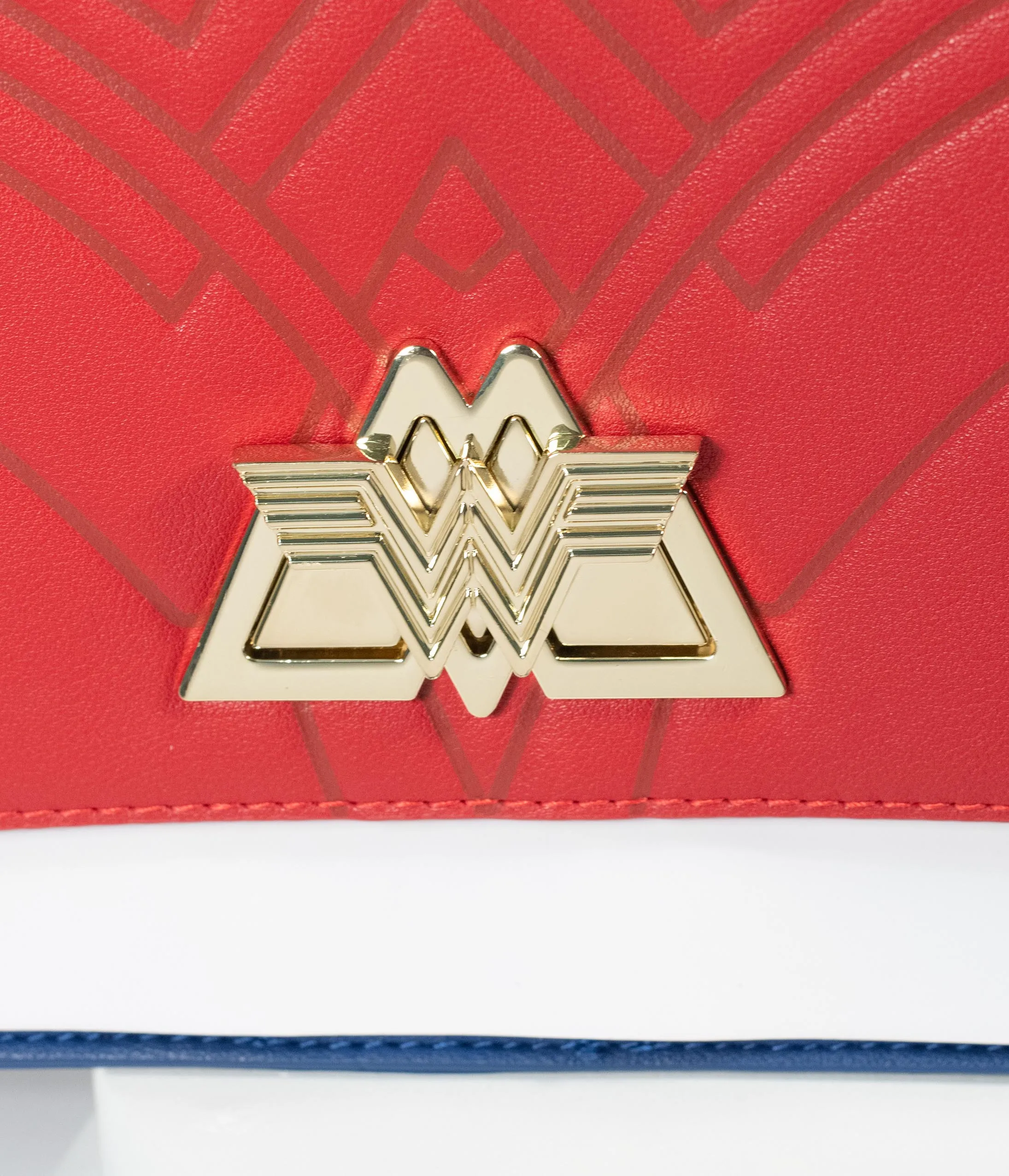 Loungefly Wonder Woman 1984 Eagle Crossbody