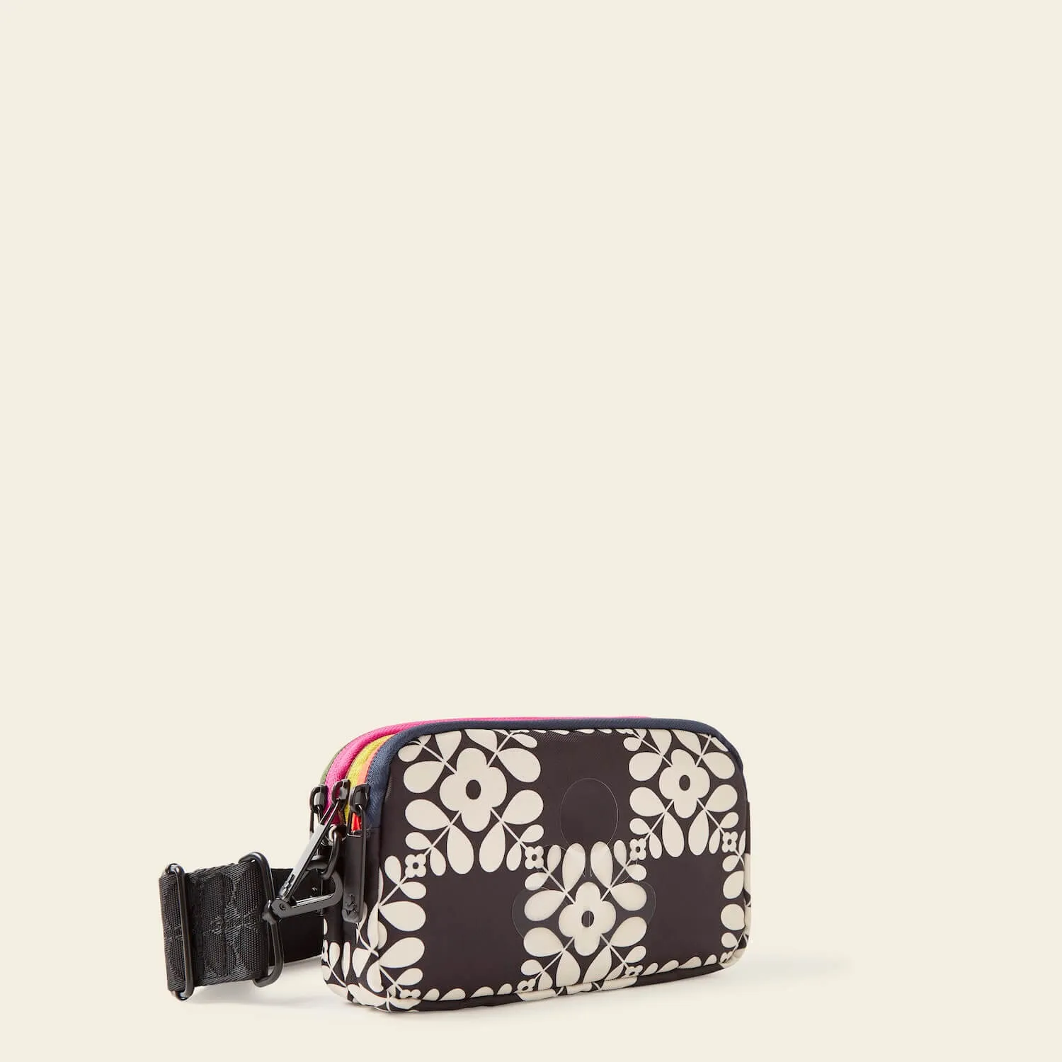 Tripod Crossbody - Lattice Flower Tile Onyx