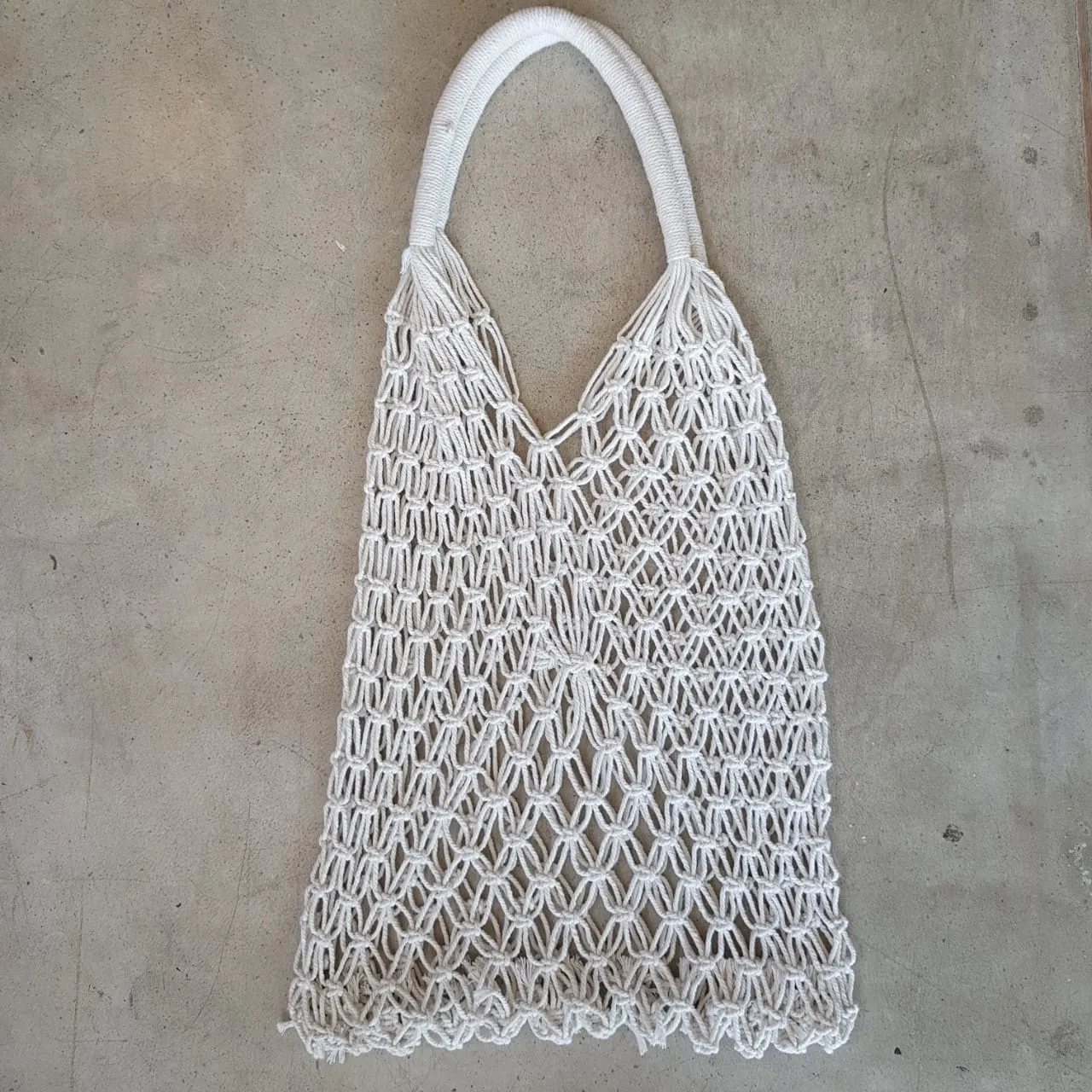 White Woven Cotton Oval Shaped Macrame Bag